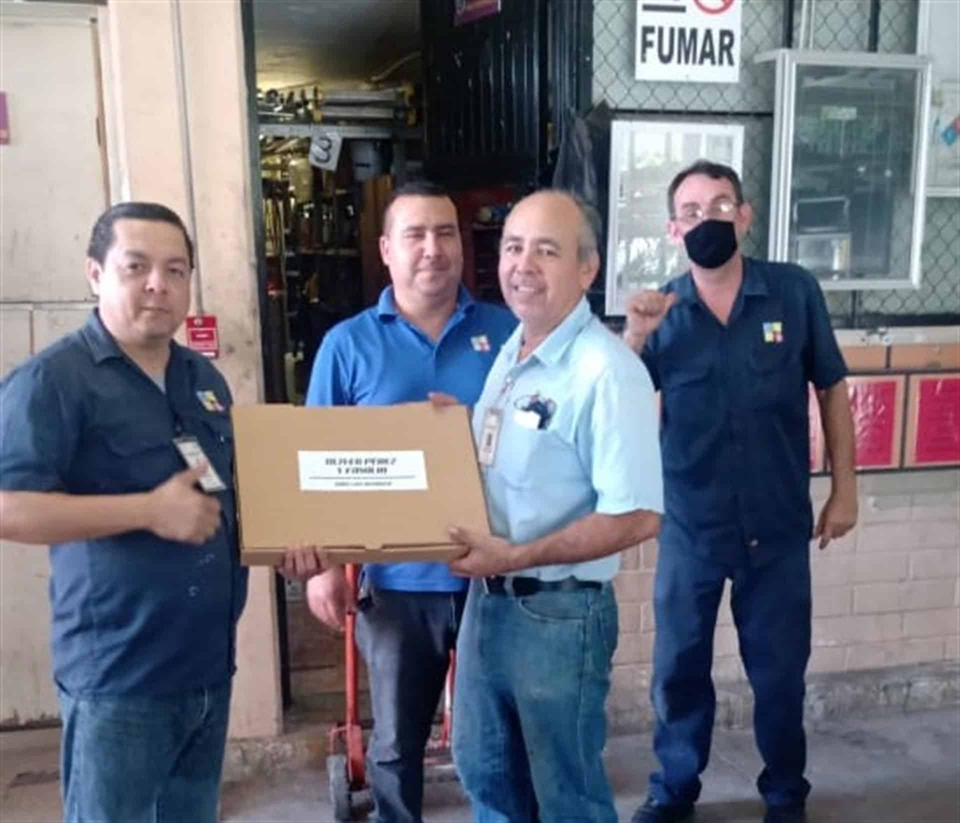 Mis padres me enseñaron a ayudar a la gente: Óliver Pérez