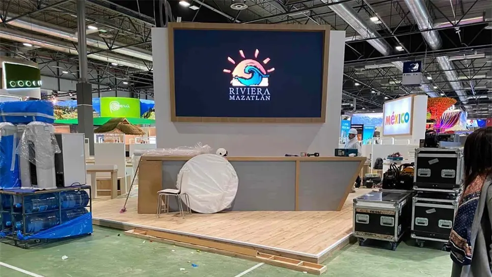 Uno de los señalamientos es la falta de transparencia en el viaje que se hizo a la Feria Internacional de Turismo, celebrada en España. FOTO: Archivo.