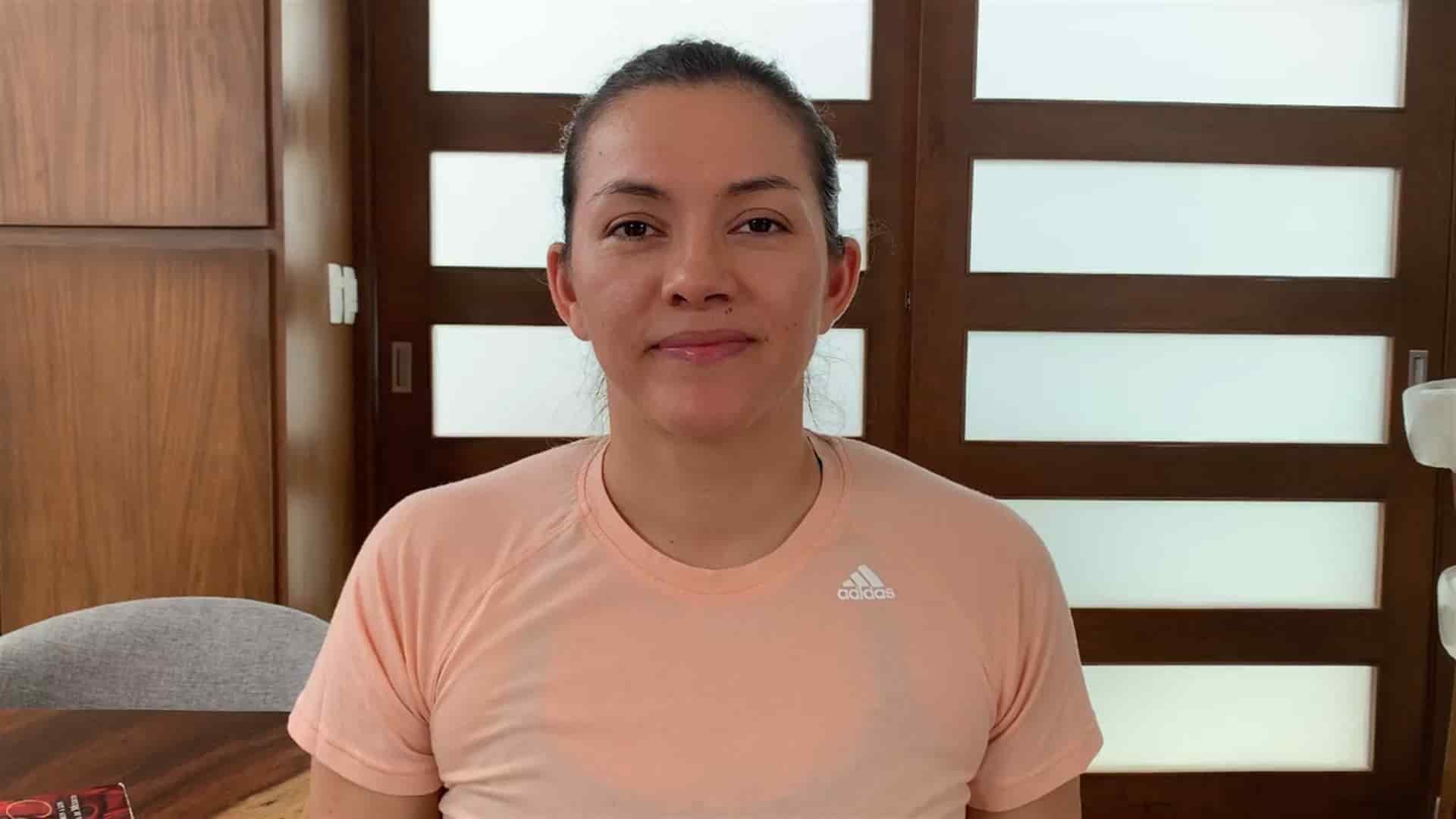 Invita Chayito Espinoza a familias permanecer en casa