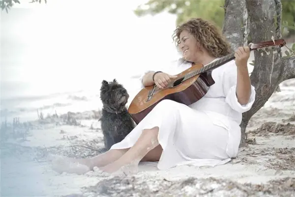 Denisse de Kalafe hará conciertos para celebrar a médicos y mamás Denisse de Kalafe hará conciertos para celebrar a médicos y mamás