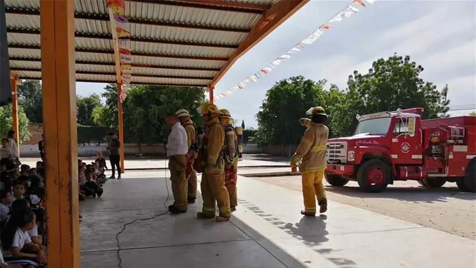 Ayuntamiento de El Fuerte apoya a Cuerpo de Bomberos