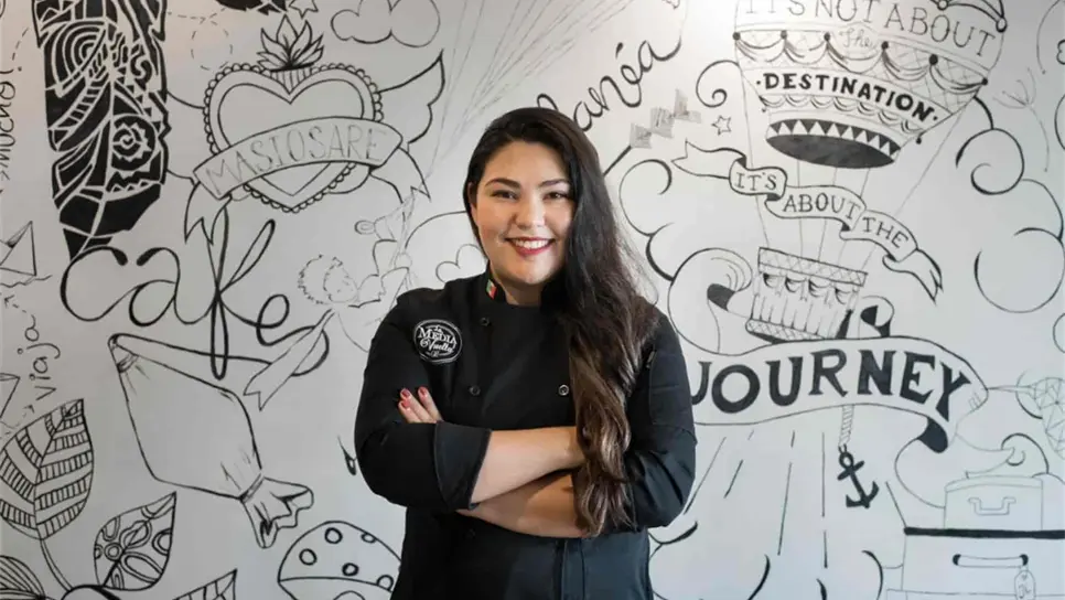 Adriana Hatue Sandoval Hayashi.