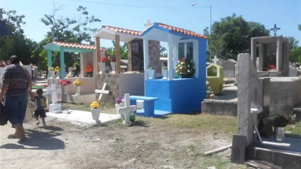 Sin definir la apertura de panteones el Día de Muertos en Mazatlán