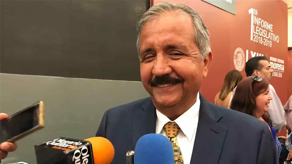 Critican que Estrada Ferreiro desapareció durante pandemia; él se defiende