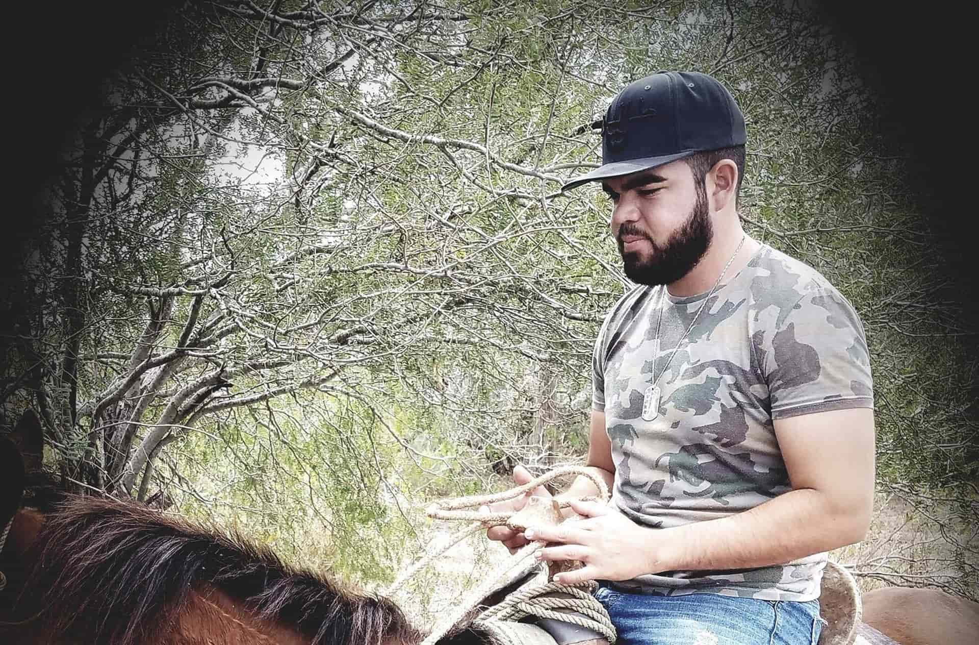 Buscan a joven desaparecido de El Jitzámuri