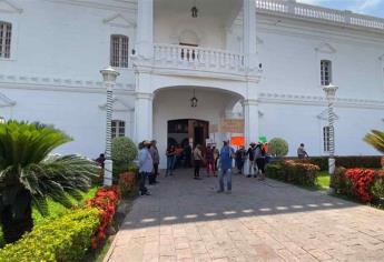 “Ya guisé la última olla de frijol que tenía”, reclama tianguero afuera del ayuntamiento de Culiacán