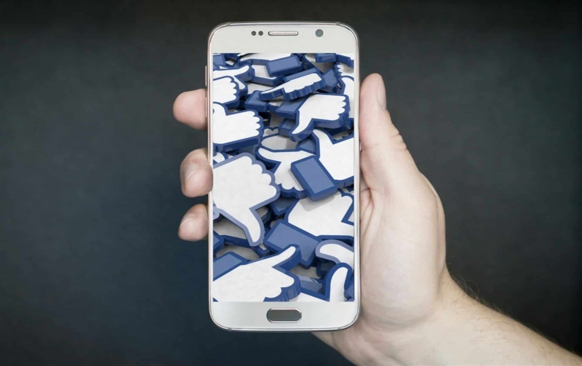 Polarización en redes sociales inhibe al periodismo crítico, coinciden especialistas