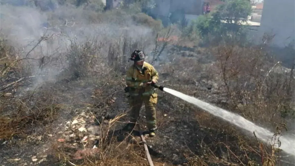 Registran 102 incendios de lotes baldíos en mayo