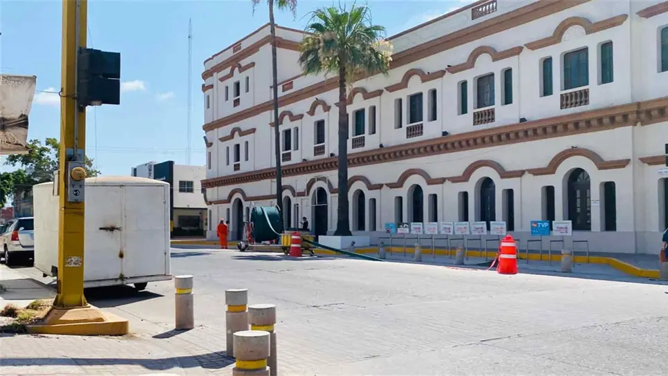 Instala CFE red de fibra óptica en el centro de Los Mochis
