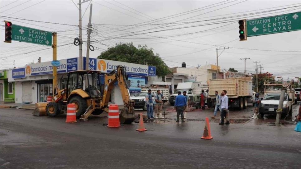 Repara Jumapam fuga de agua en la colonia Juárez