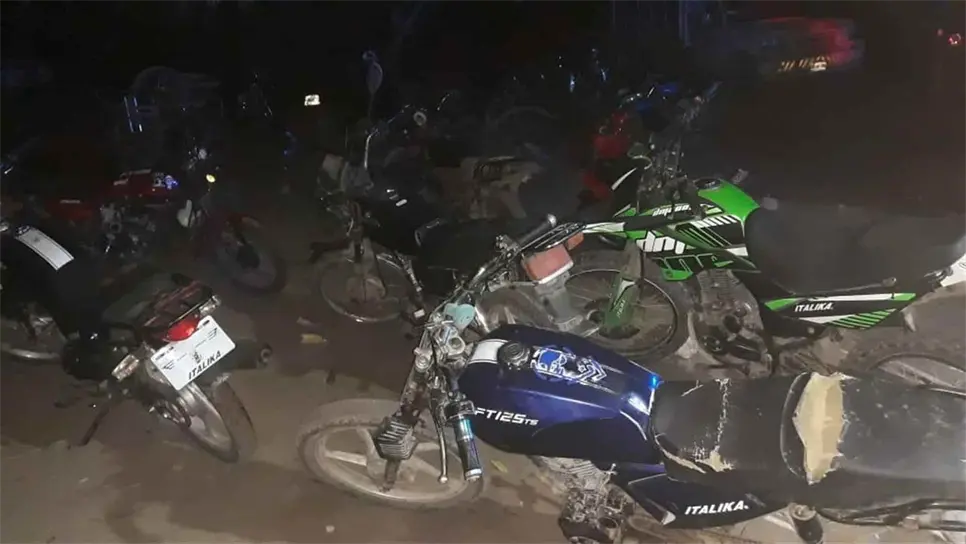 Detienen a 10 personas en pelea de gallos clandestina en Escuinapa