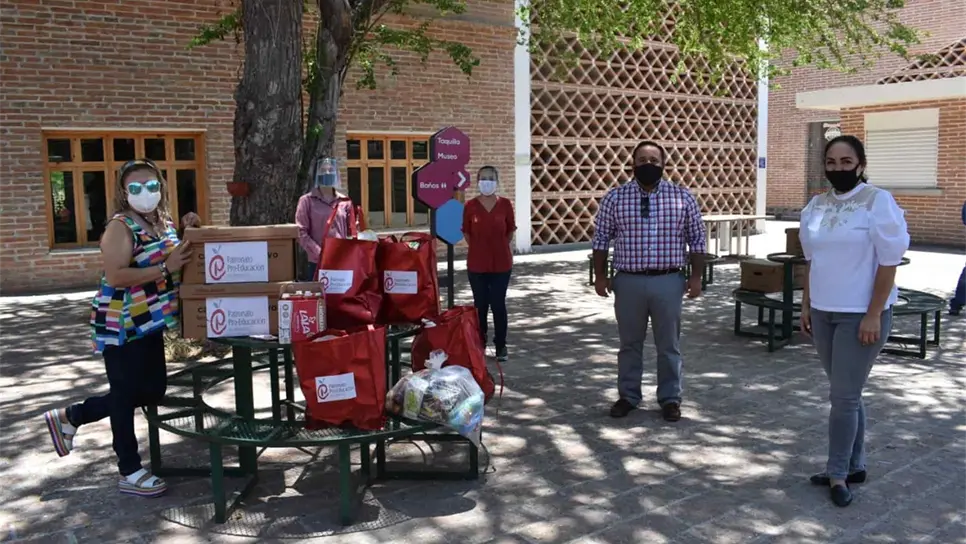 Patronato Pro Educación se suma a iniciativa y dona despensas