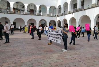 Comerciantes irrumpen Sesión de Cabildo, en Culiacán