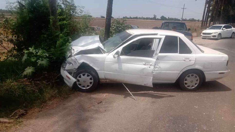 Una mujer lesionada en carambola sobre la carretera hacia Las Glorias