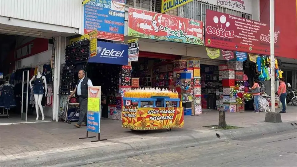 Tras abrir sin permiso, 75 negocios fueron cerrados en el Centro de Culiacán