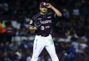 Manny Bañuelos firma para el beisbol de Taiwán