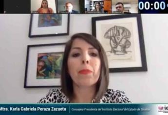 Refuerzan autonomía a través del libro Democracia Local y Federalismo