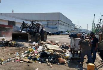 Retiran alrededor de 100 t de basura del muelle pesquero de Mazatlán