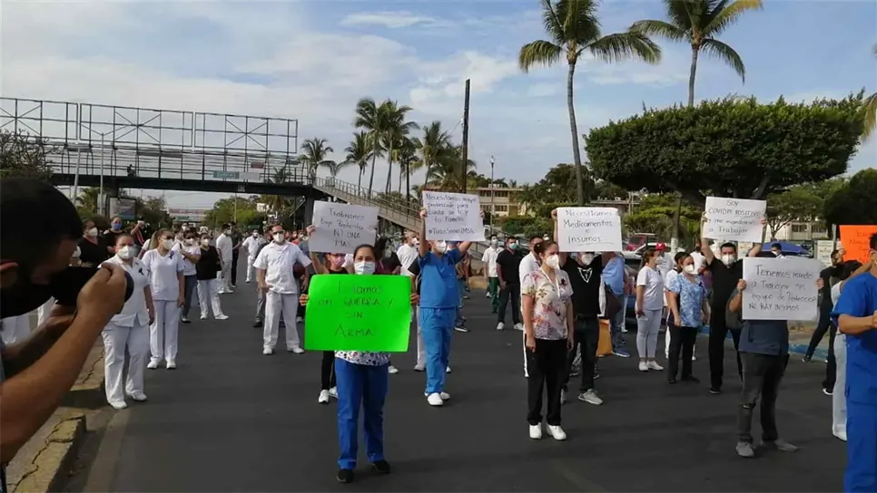 Claman mejores condiciones de trabajo en IMSS de Mazatlán