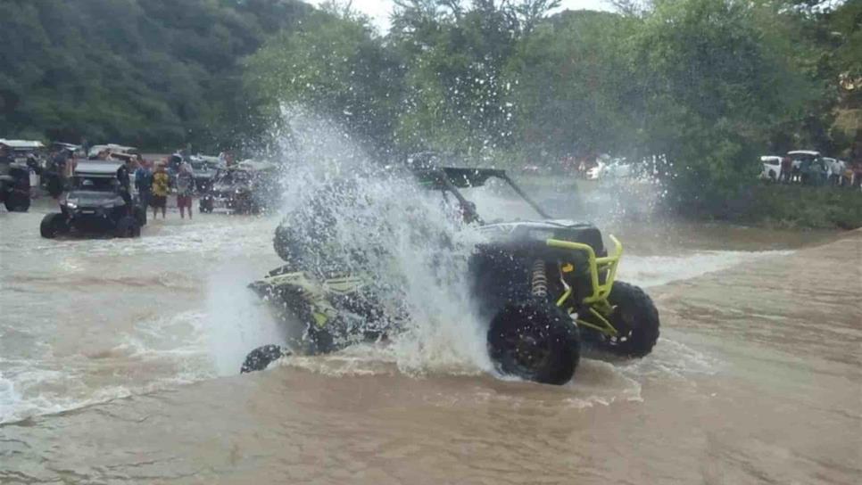 Denuncian a jóvenes que escandalizan en razers en Culiacán