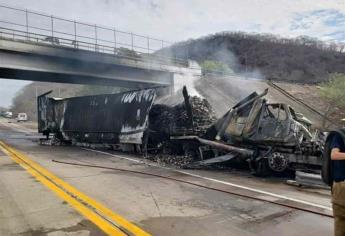 Accidente en autopista Tepic-Mazatlán deja una persona sin vida