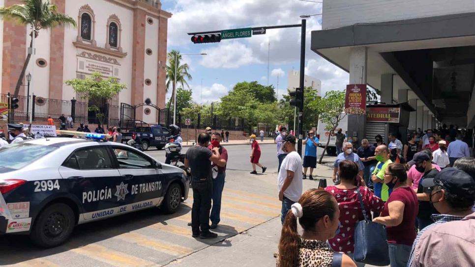 Comerciantes del Centro de Culiacán abren calles peatonales al flujo vehicular