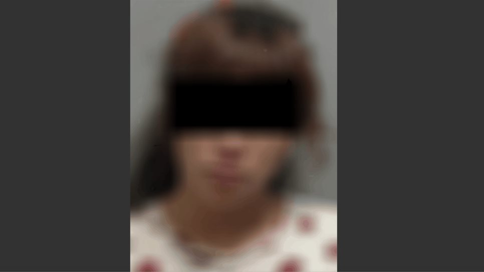 Detiene Policía de Culiacán a joven que circulaba con placas sobrepuestas Detiene Policía de Culiacán a joven que circulaba con placas sobrepuestas