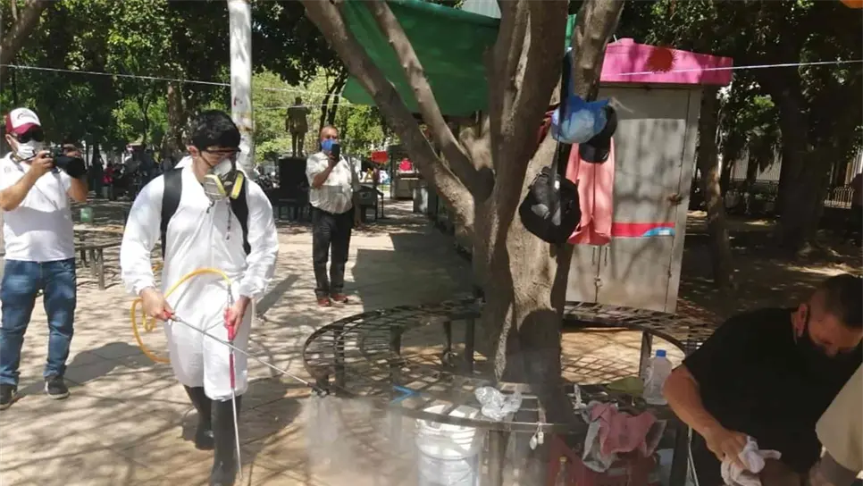 Sanean puestos de la plazuela Álvaro Obregón en Culiacán