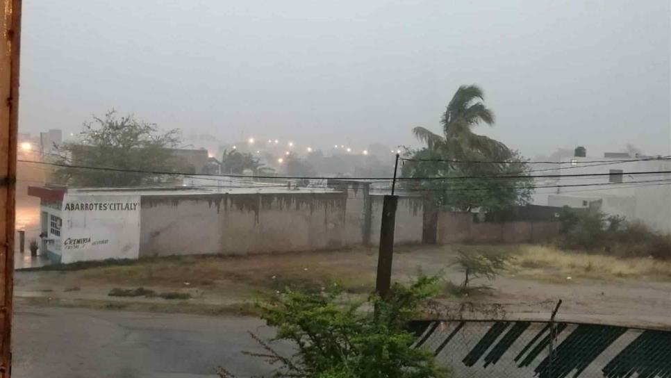 Se registra tormenta eléctrica en Mazatlán