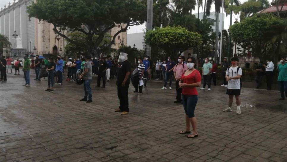Protestan trabajadores de la industria del entretenimiento en Mazatlán
