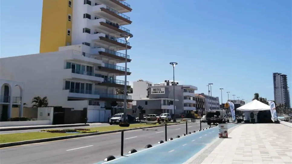 Bajan hasta 40% tarifas de hoteles en Mazatlán