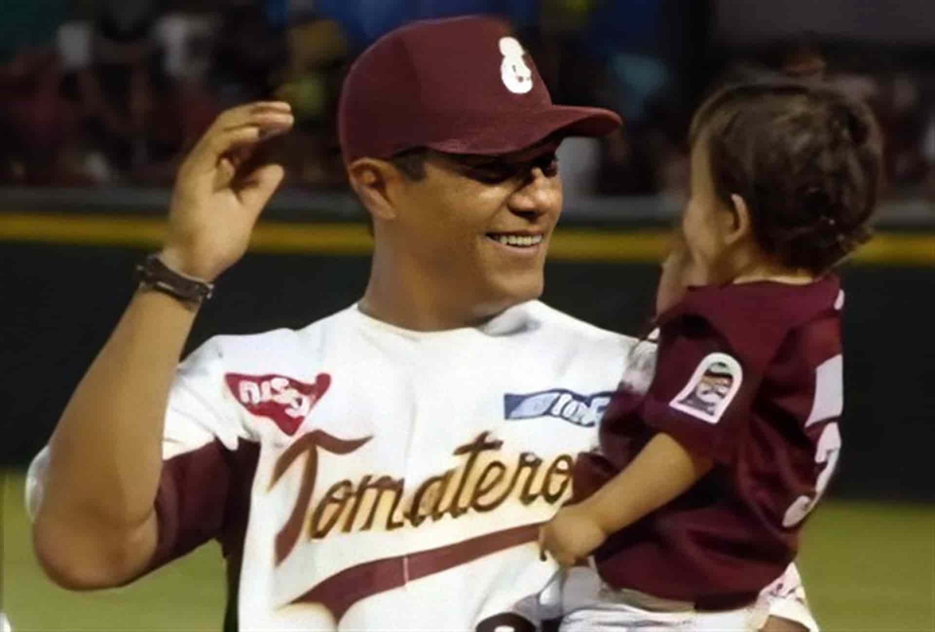 De broma en broma... Adán Amezcua quiere ser candidato por Culiacán