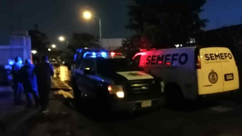 Confirman un hombre asesinado y una mujer lesionada a balazos en Culiacán
