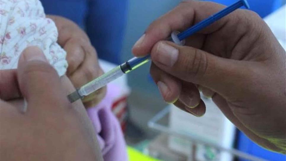 Sector Salud reporta desabasto de vacunas, principalmente para niños