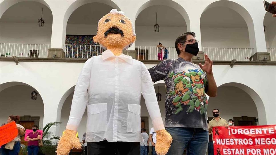 La piñata es una falta de respeto y corrientés de los comerciantes: Estrada Ferreiro