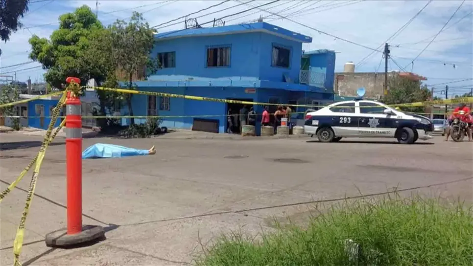 Caída de motocicleta le cuesta la vida a un hombre en Mazatlán