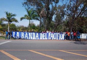 Muestran su apoyo porras al Mazatlán F.C.