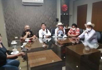 Gobernadores indígenas se pronuncian a favor de la planta de amoniaco.