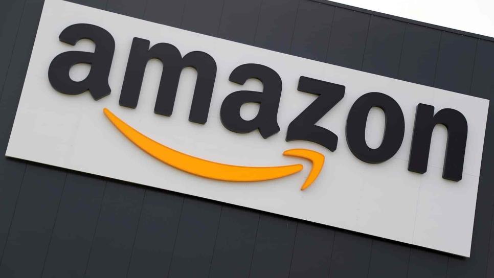 Amazon estudia usar centros comerciales para agilizar repartos, según WSJ