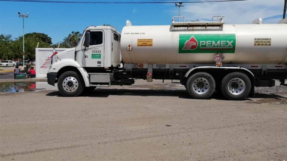 Preocupa a transportistas posible desabasto de combustibles en Mazatlán