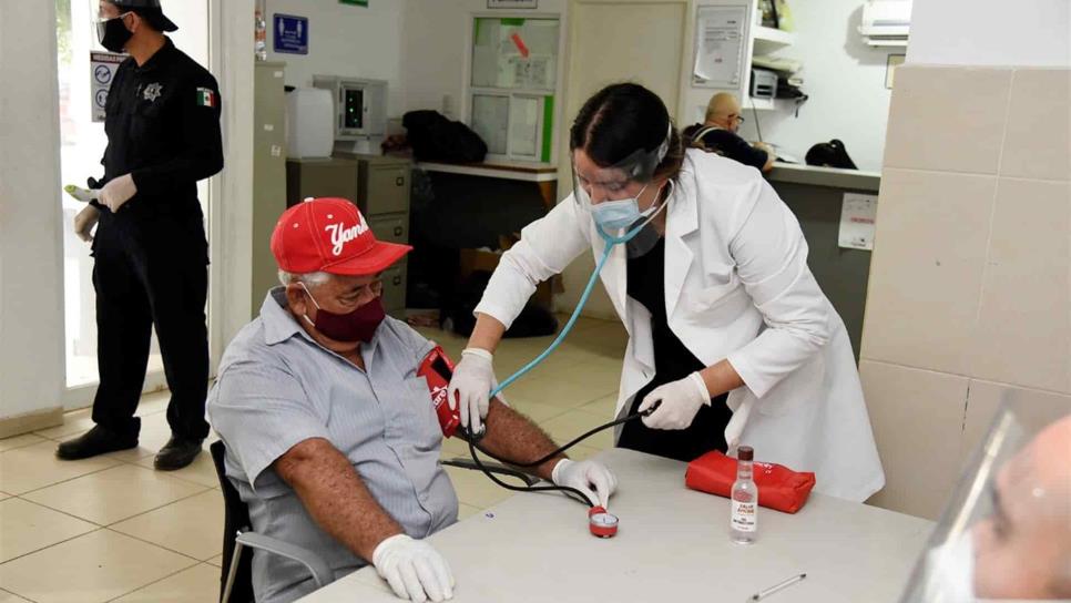 Salud Ahome otorga pruebas rápidas gratuitas de VIH, antígeno prostático y glucosa
