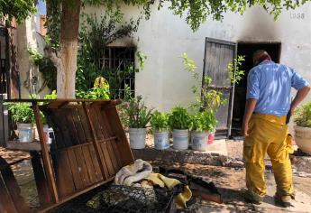 Se incendia casa de adulto mayor en Los Mochis