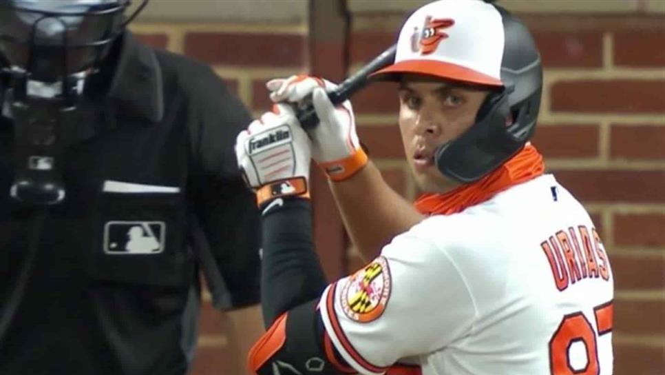 Debuta Ramón Urías con Orioles en Grandes Ligas