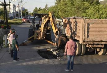 Detecta JAPAMA socavón en colector Degollado al nororiente de Los Mochis