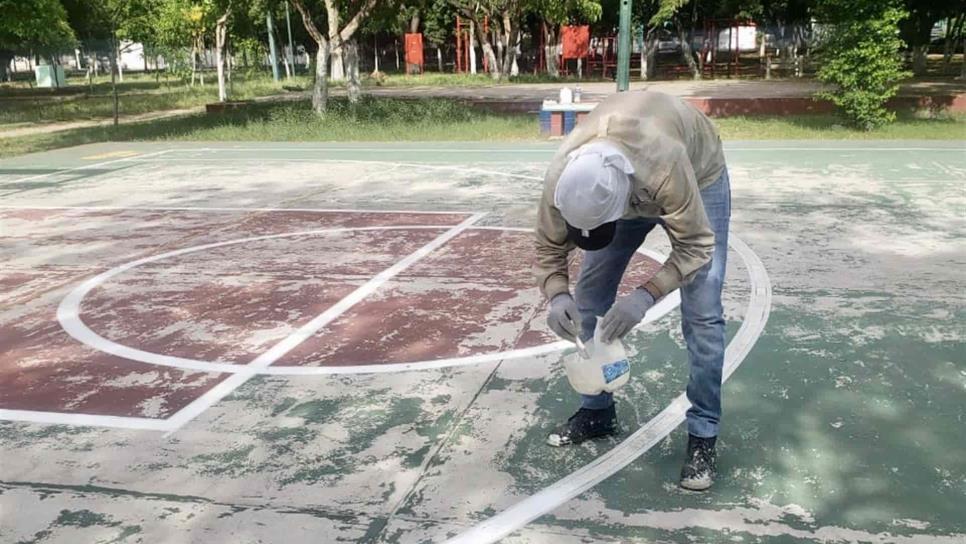 Rehabilitan canchas de Santa Fe y La Campiña, en Culiacán