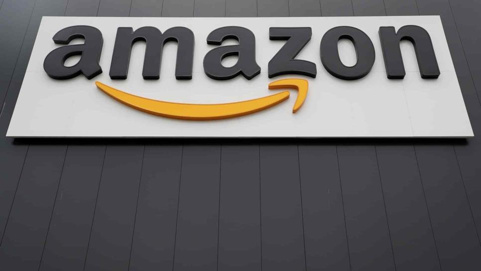 Amazon recibe permiso en EU para empezar a entregar paquetes con drones