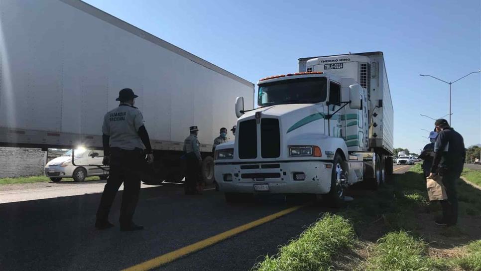 Hasta 4 mil mdp en pérdidas por asaltos a transportistas en carreteras federales de México