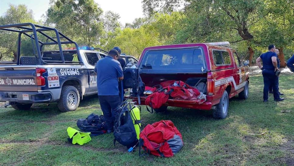 Buscan a hombre que se metió a bañar al río Sinaloa y no logró salir