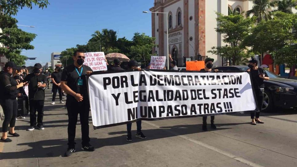 Trabajadores del Stase se manifiestan en Catedral