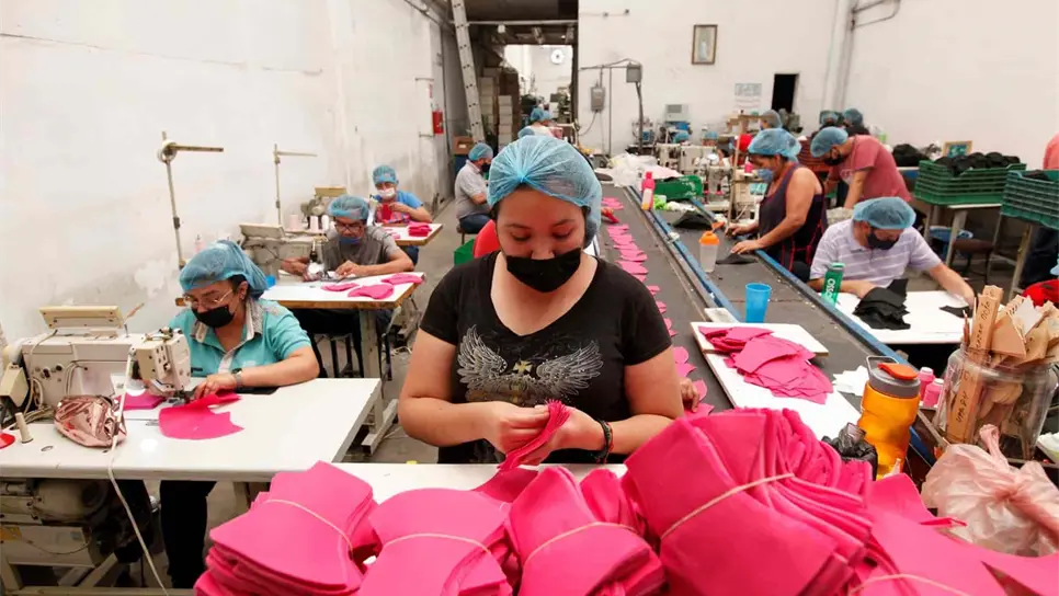 La producción industrial en México cae un 11,3 % anual en julio